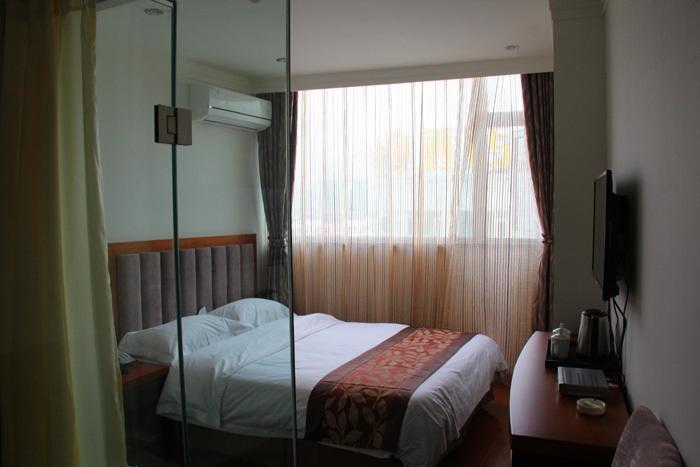 318 Express Motel Xichang Quarto foto